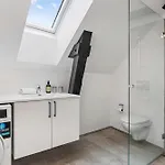City-center Penthouse W Private Balcony *