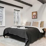 City-center Penthouse W Private Balcony