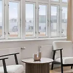 Lägenhet City-center Penthouse W Private Balcony *