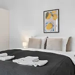 City-center Penthouse W Private Balcony *