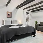 City-center Penthouse W Private Balcony