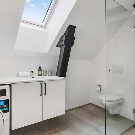 City-center Penthouse W Private Balcony *